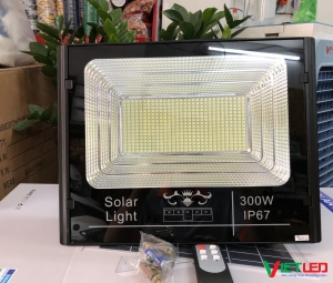 PHA NĂNG LƯỢNG MẶT TRỜI 300W
