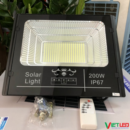 PHA NĂNG LƯỢNG MẶT TRỜI 200W