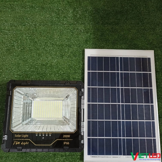ĐÈN PHA NĂNG LƯỢNG MẶT TRỜI 200W FSW LIGHT