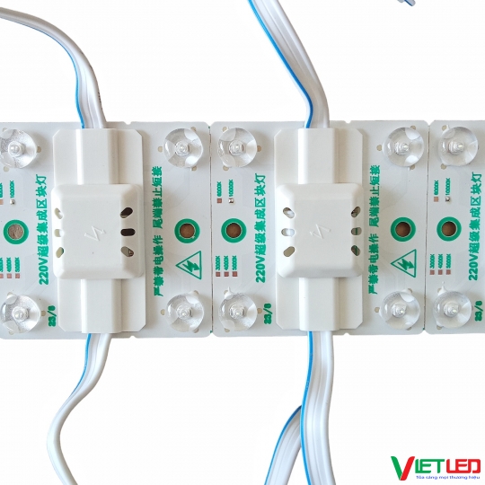 LED HẮT 4 BÓNG ĐIỆN ÁP 220V (1 DÂY 30 BÓNG)