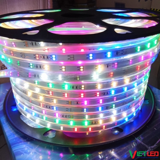 LED 2835 2 HÀNG BÓNG 6 MÀU CHẠY ĐUỔI ĐIỆN 220V