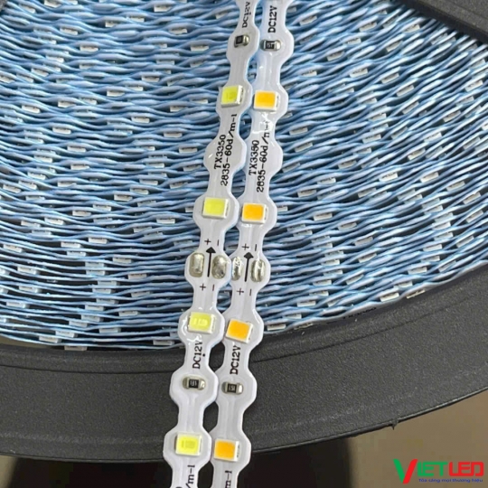 ZIC ZẮC CUỘN 50 MÉT, 60 LED/ MÉT CÓ PHỦ KEO CHỐNG NƯỚC, ÁNH SÁNG VÀNG NẮNG